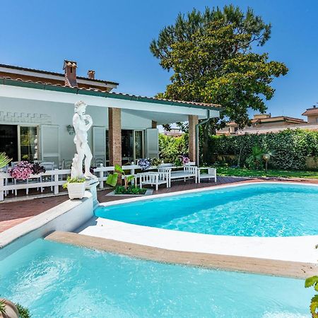 Beautiful Home In Fiumicino With Wifi Luaran gambar