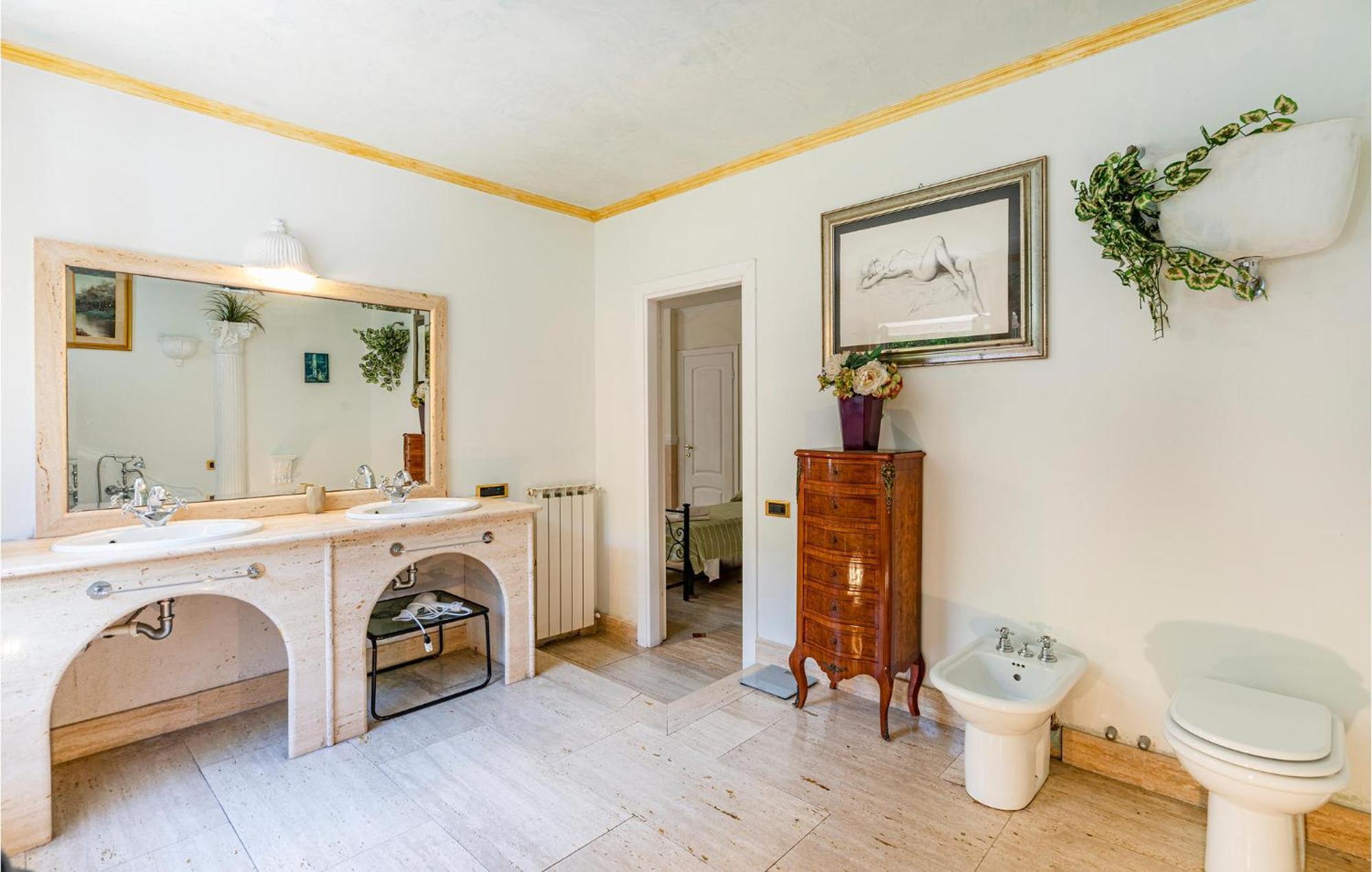 Beautiful Home In Fiumicino With Wifi Luaran gambar