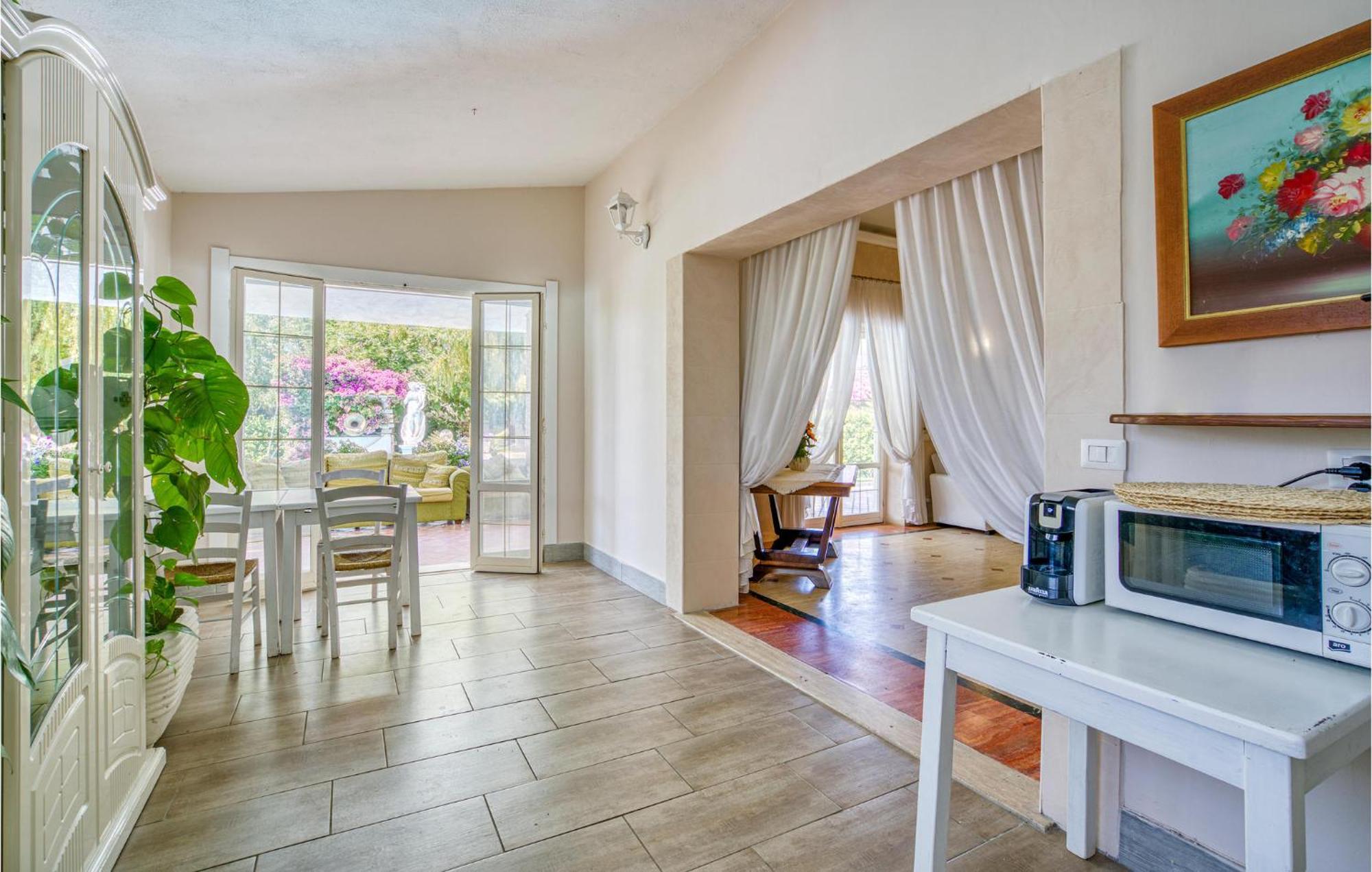Beautiful Home In Fiumicino With Wifi Luaran gambar
