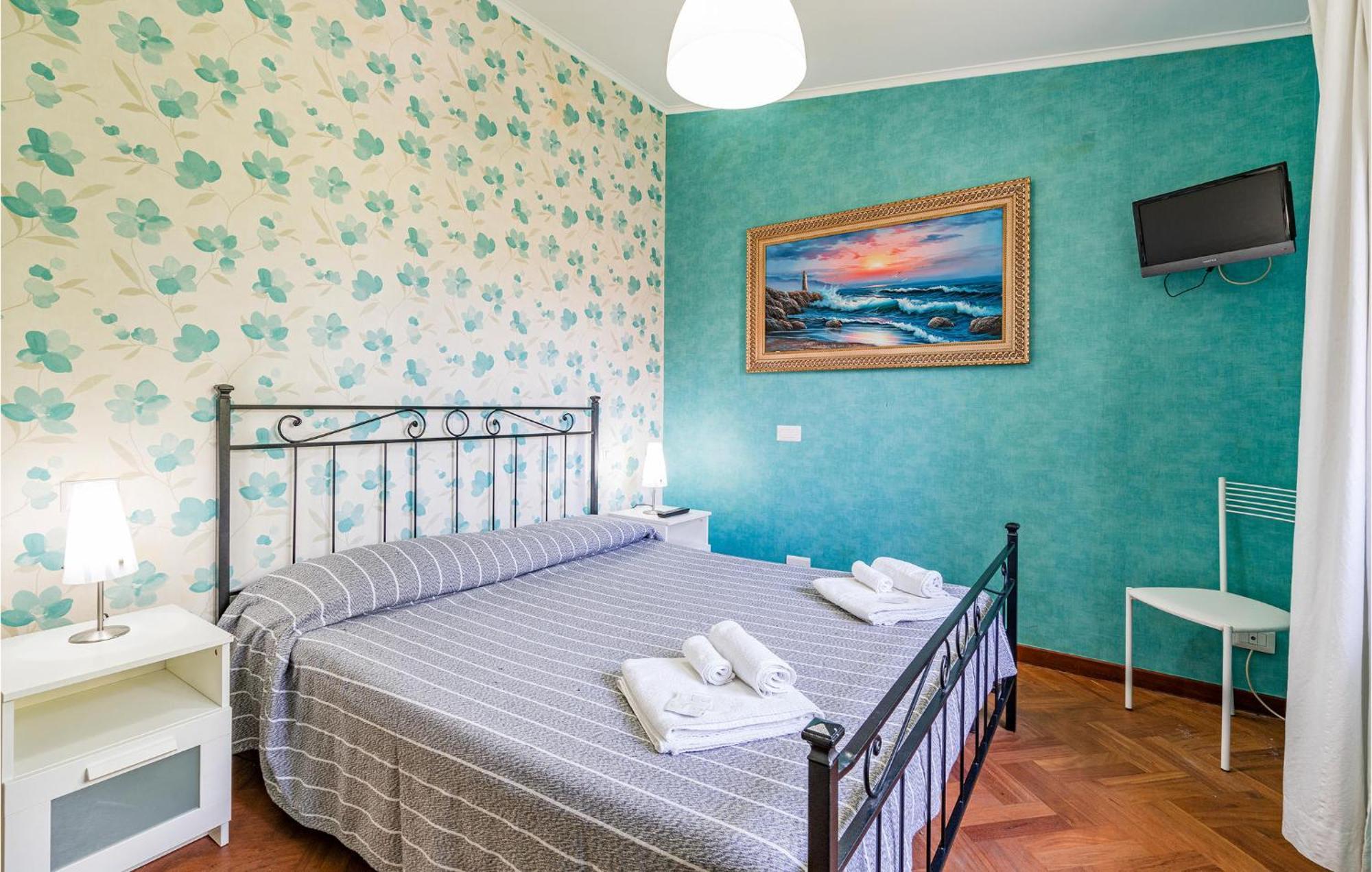 Beautiful Home In Fiumicino With Wifi Luaran gambar