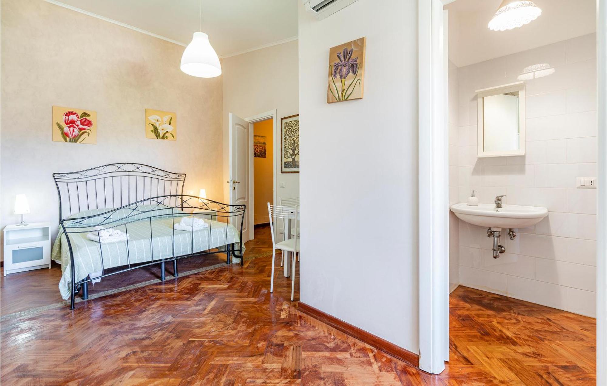 Beautiful Home In Fiumicino With Wifi Luaran gambar
