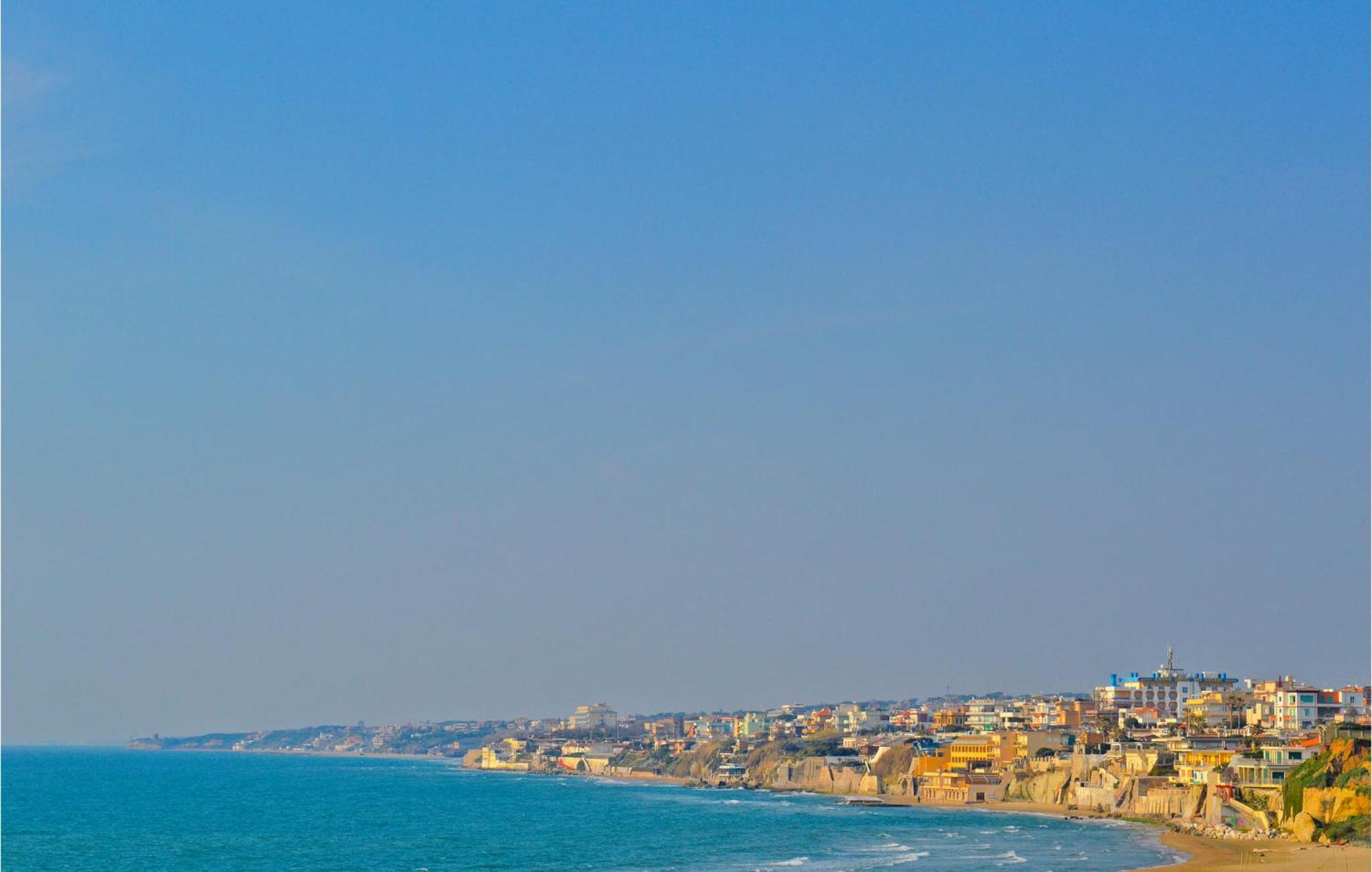 Beautiful Home In Fiumicino With Wifi Luaran gambar